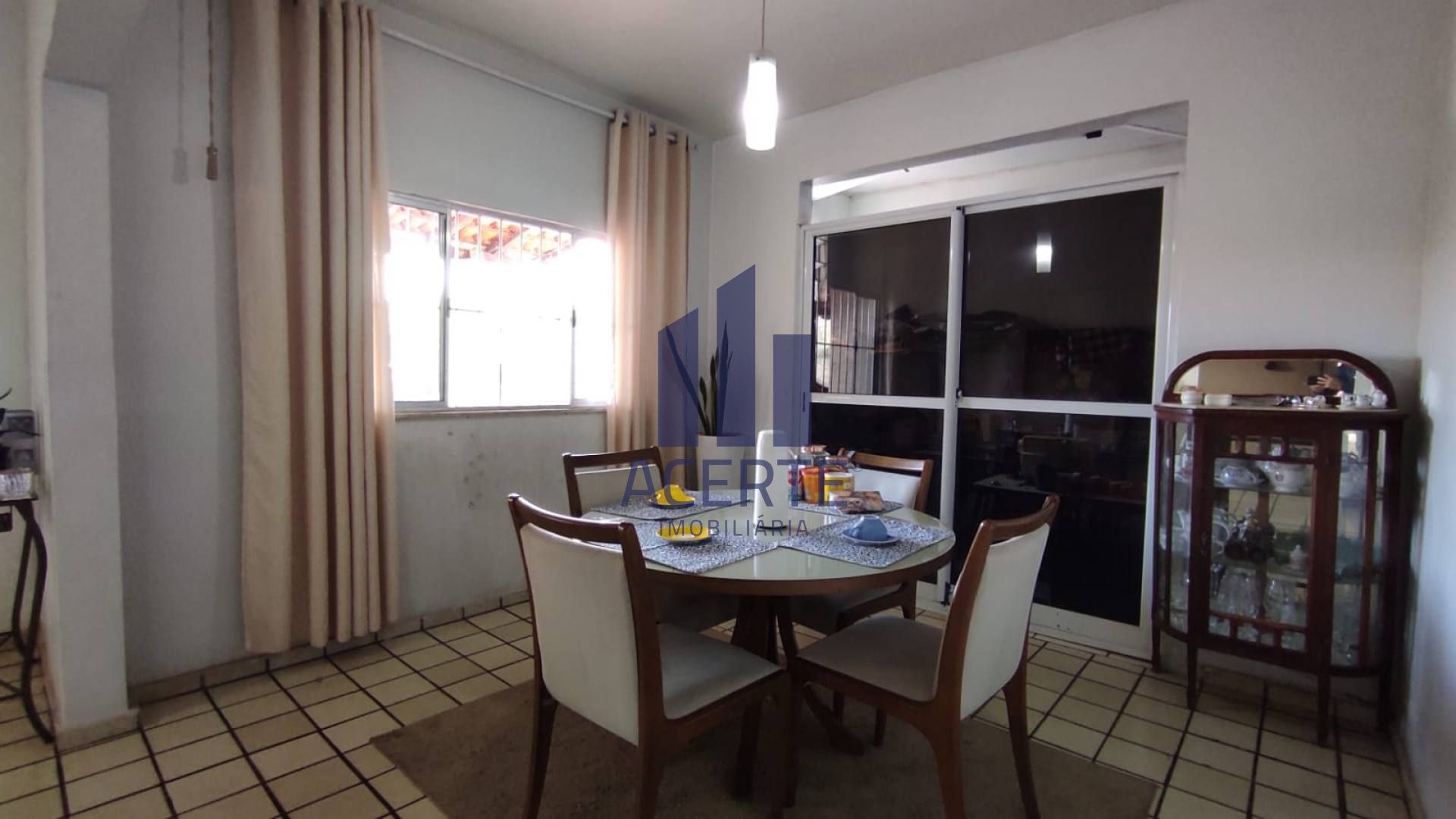 030-Casa Para Vender com 3 quartos 2 suítes no bairro Cohafuma em São Luís