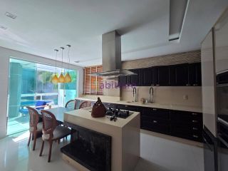 Alugo casa no Condomínio Golden Green de 600m² - 6 suítes - Olho D´agua mobiliada