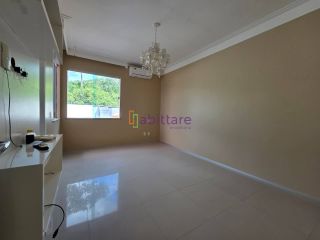 Alugo casa no Condomínio Golden Green de 600m² - 6 suítes - Olho D´agua mobiliada