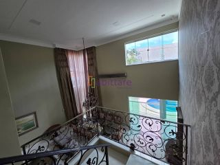 Alugo casa no Condomínio Golden Green de 600m² - 6 suítes - Olho D´agua mobiliada