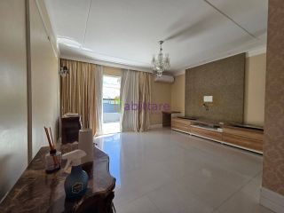 Alugo casa no Condomínio Golden Green de 600m² - 6 suítes - Olho D´agua mobiliada
