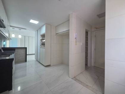 Palazzo Verona - Apartamento VISTA MAR de 152m² com 3 quartos (2 suítes) + DCE