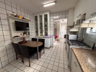 Apartamento de 187m² com 4 suítes no Edifício Amsterdam - Renascença