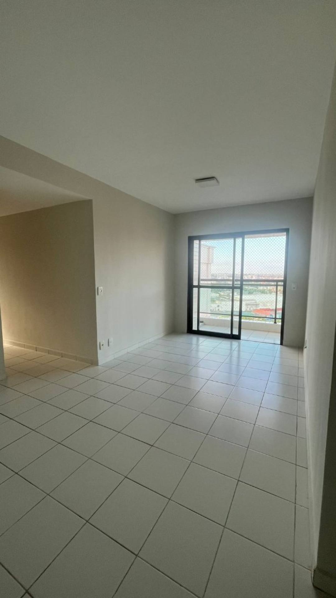 Alugo apartamento no Jardim de Provence 86m² com 3 quartos (1 suíte)