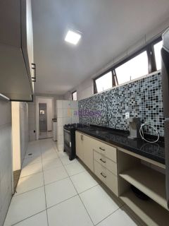 Apartamento na Ponta do Farol de 110m² com 03 quartos (1 suíte)
