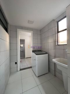 Apartamento na Ponta do Farol de 110m² com 03 quartos (1 suíte)
