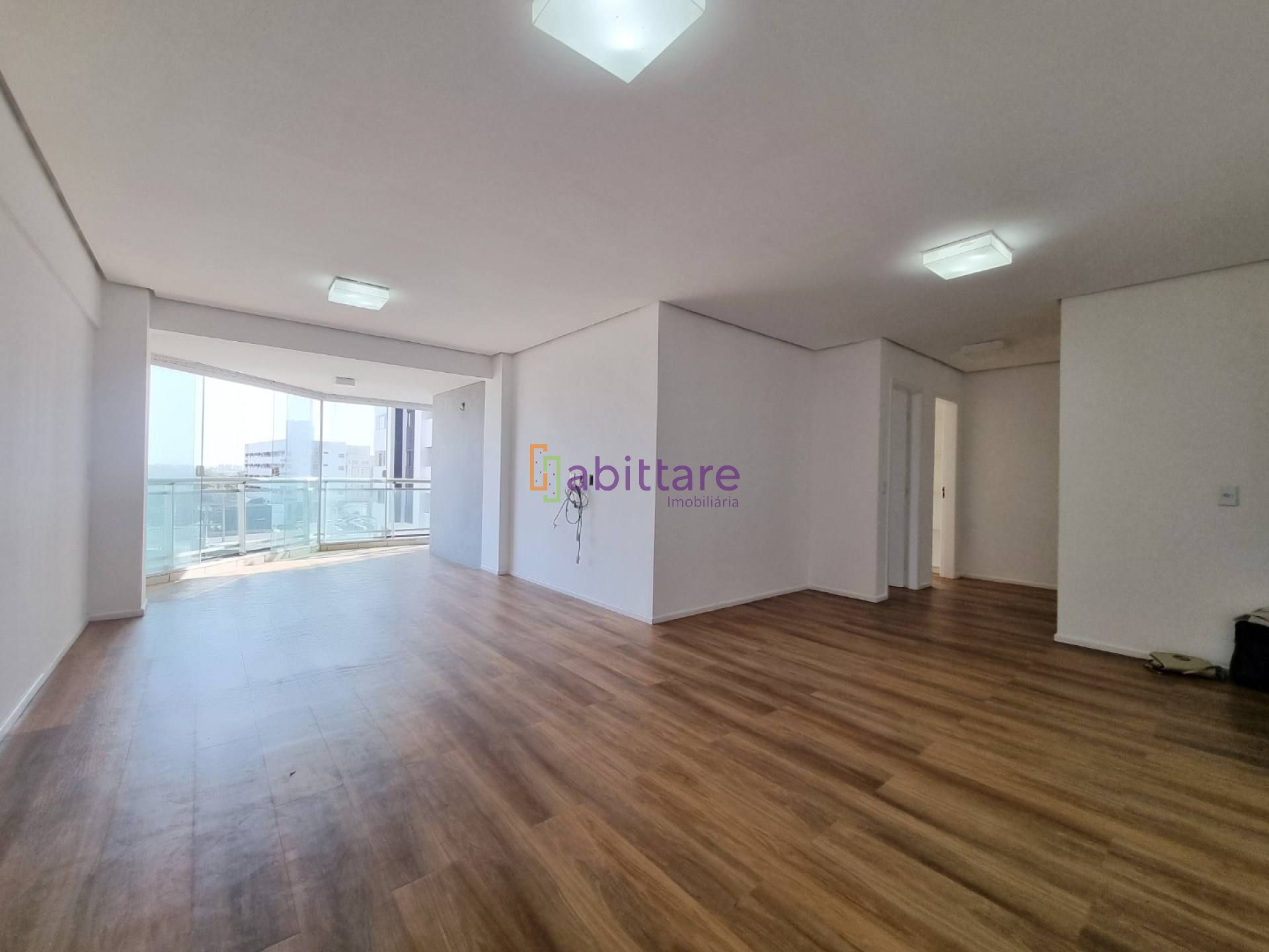 Venda ou Locação - Palazzo Verona de 147m² com 3 suítes + DCE na Entrada da Litorânea