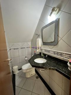 Casa de 200m² com 4 quartos (2 suítes) no Condomínio Málaga - Cohama