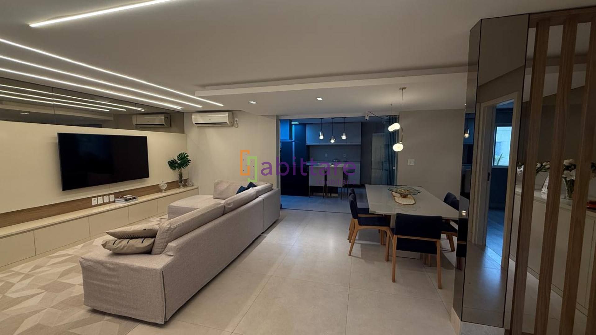 Casa duplex no Mar del Plata de 220m², 3 quartos (2 suites) e closet