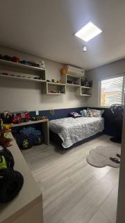 Casa duplex no Mar del Plata de 220m², 3 quartos (2 suites) e closet