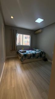 Casa duplex no Mar del Plata de 220m², 3 quartos (2 suites) e closet