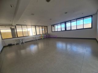 Alugo Apartamento no Ed. San Gabriel -  2 quartos, móveis projetados e ar condicionados , Ponta D’Areia