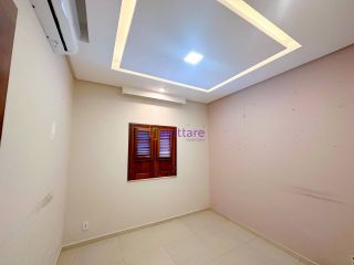 Casa no Ipase de Cima, 300m² e 02 quartos.