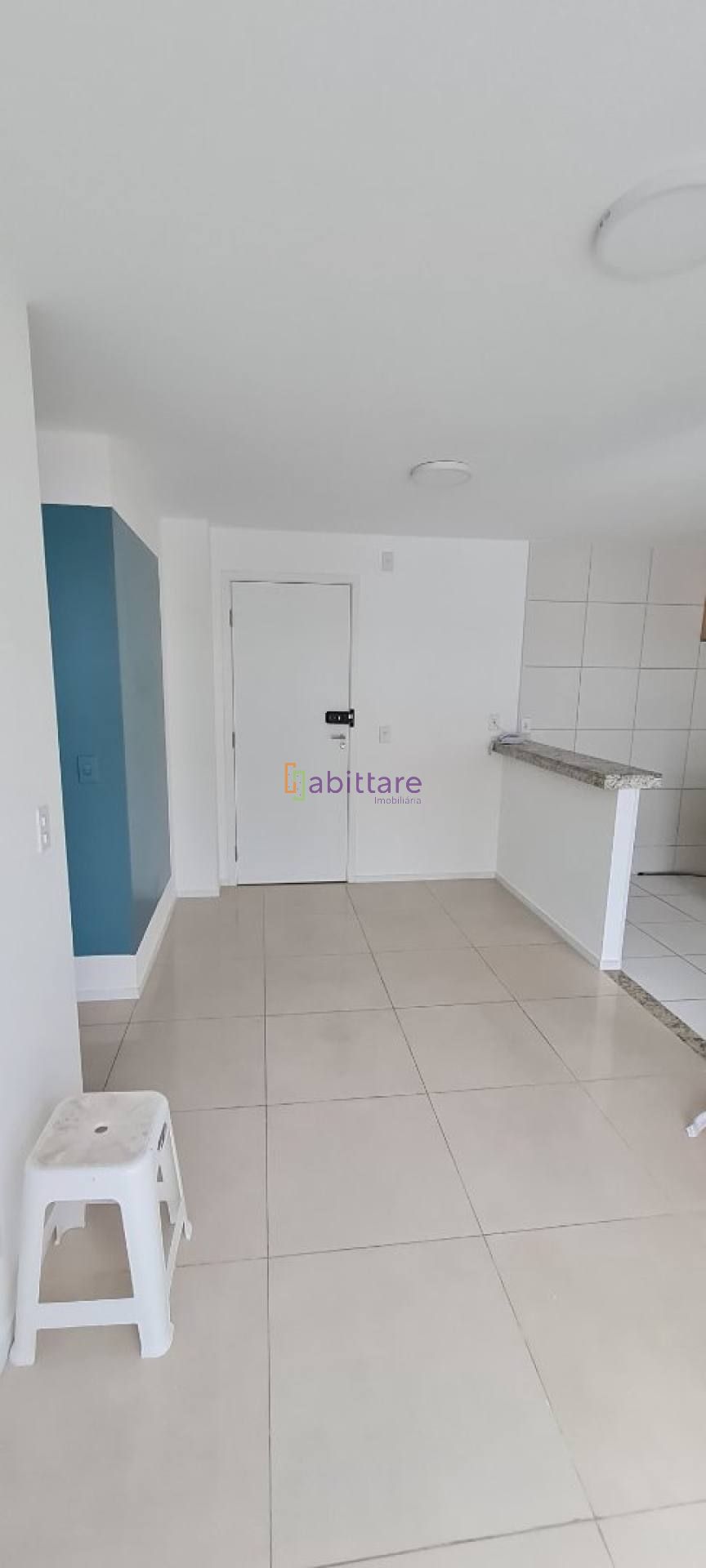 Alugo apartamento no Moove Residence  com 2 quartos (1 suíte)