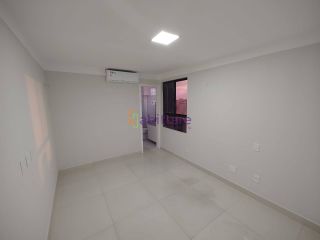 Apartamento de 155m² com 4 quartos (2 suítes) no Edifício Saint Tropez