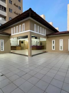 Apartamento de 57m² com 2 quartos (1 suíte) no Village das Palmeiras III