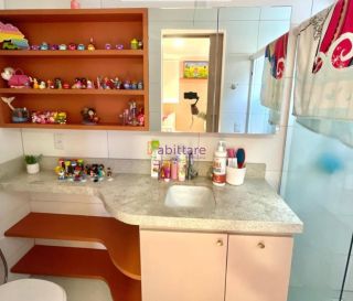 Casa com 4 quartos (3 suítes) no Condomínio Berlin - no Recanto dos Vinhais