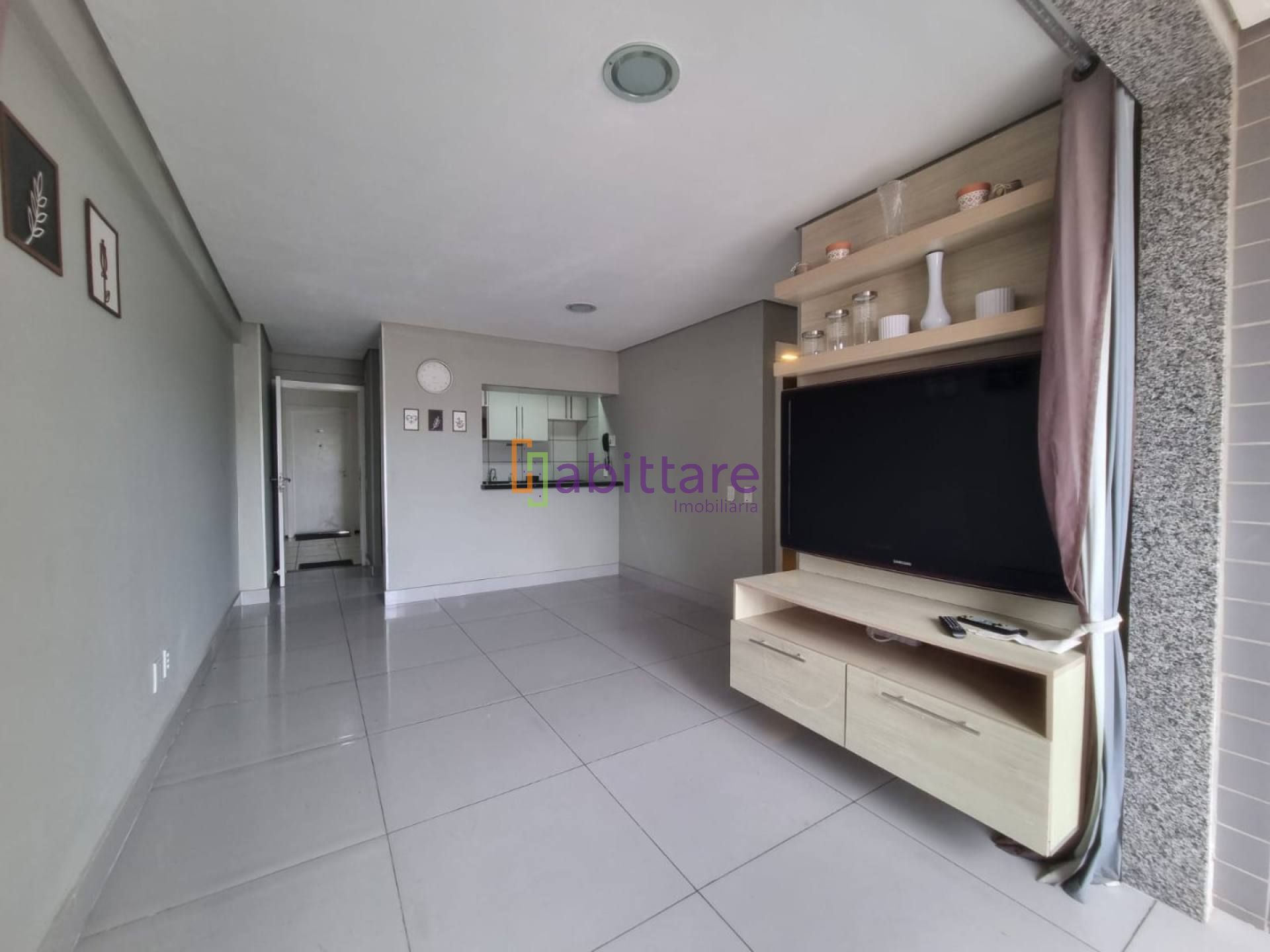 Apartamento de 92m² com 3 quartos (2 suítes e 1 semi suíte) no Dubai Residence