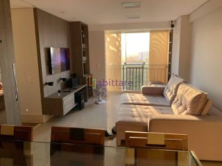 Apartamento mobiliado de 92m² com 3 quartos (2 suítes e 1 semi suíte) no Dubai Residence