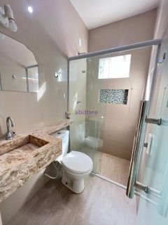 Alugo casa no Condomínio Ferrazzi com 3 quartos (2 suítes), na Rua do Aririzal