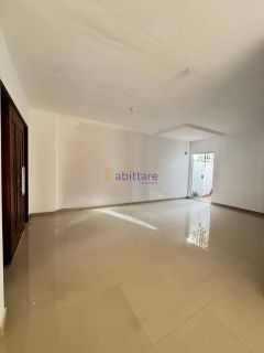 Alugo casa no Condomínio Ferrazzi com 3 quartos (2 suítes), na Rua do Aririzal