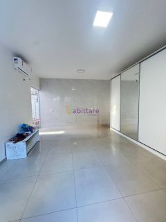 Alugo casa no Condomínio Ferrazzi com 3 quartos (2 suítes), na Rua do Aririzal