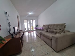 Casa em condomínio na rua do Aririzal - Casa com 03 quartos (02 suítes)
