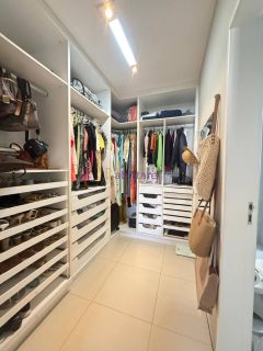 Apartamento de 178m² com 4 suítes (1 com closet) + DCE no Edifício Zéfirus - Renascença/Calhau