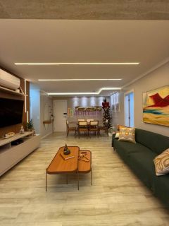 Apartamento de 131m² com 3 suítes no Jardim de Vêneto