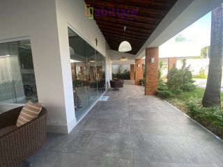 Mansão no Quintas do Calhau - Lado Praia.