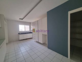 Alugo apto no Île Saint Louis de 305m², com móveis projetados em todos os ambientes - na Península da Ponta D'areia