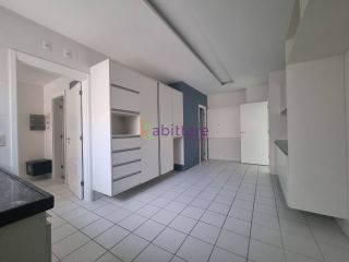 Alugo apto no Île Saint Louis de 305m², com móveis projetados em todos os ambientes - na Península da Ponta D'areia