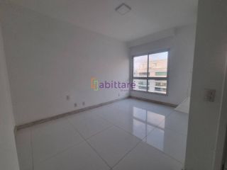 Alugo apto no Île Saint Louis de 305m², com móveis projetados em todos os ambientes - na Península da Ponta D'areia