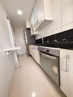 Apartamento de 2 quartos (1 suíte) no Village das Palmeiras III - Av. Mário Andreazza