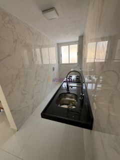 Apartamento no Village das Palmeiras III - 2 quartos (1 suíte) no  - Av. Mário Andreazza