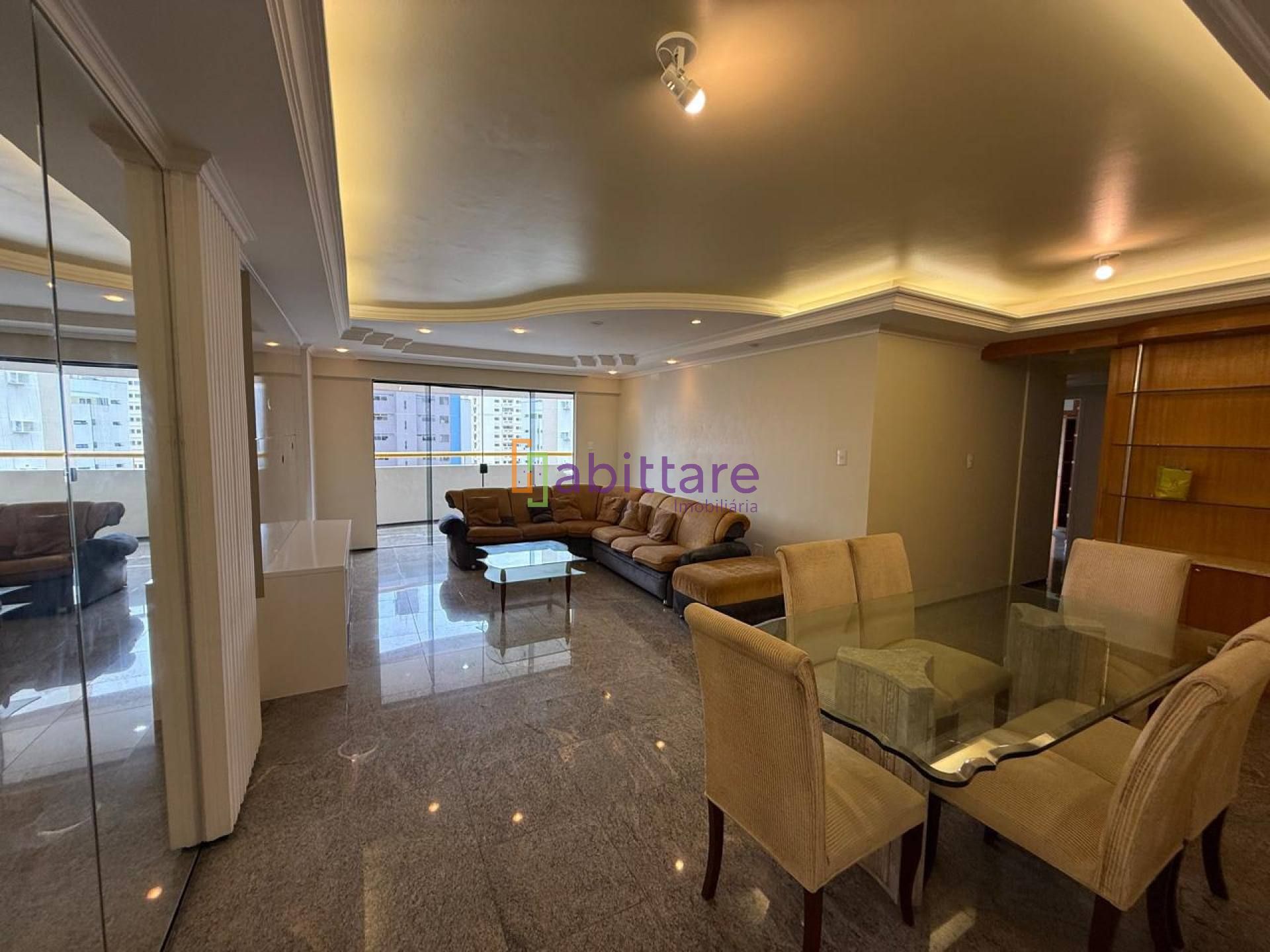 Apartamento de 140m² com 3 quartos (1 suíte + 2 semi suítes) no Ruberval Palmeira