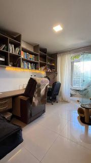 Apartamento de 109m² com 3 suítes na Ponta do Farol
