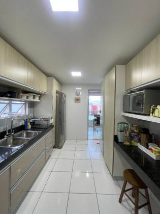 Apartamento de 163m² com 4 suítes no Monte Olimpo