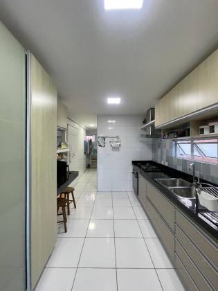 Apartamento de 163m² com 4 suítes no Monte Olimpo