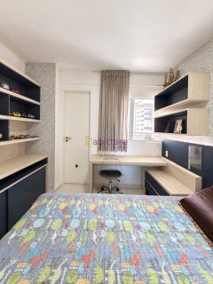 Apartamento Mobiliado na Peninsula, Cond. Monte Olimpo -  133m² com 4 suítes