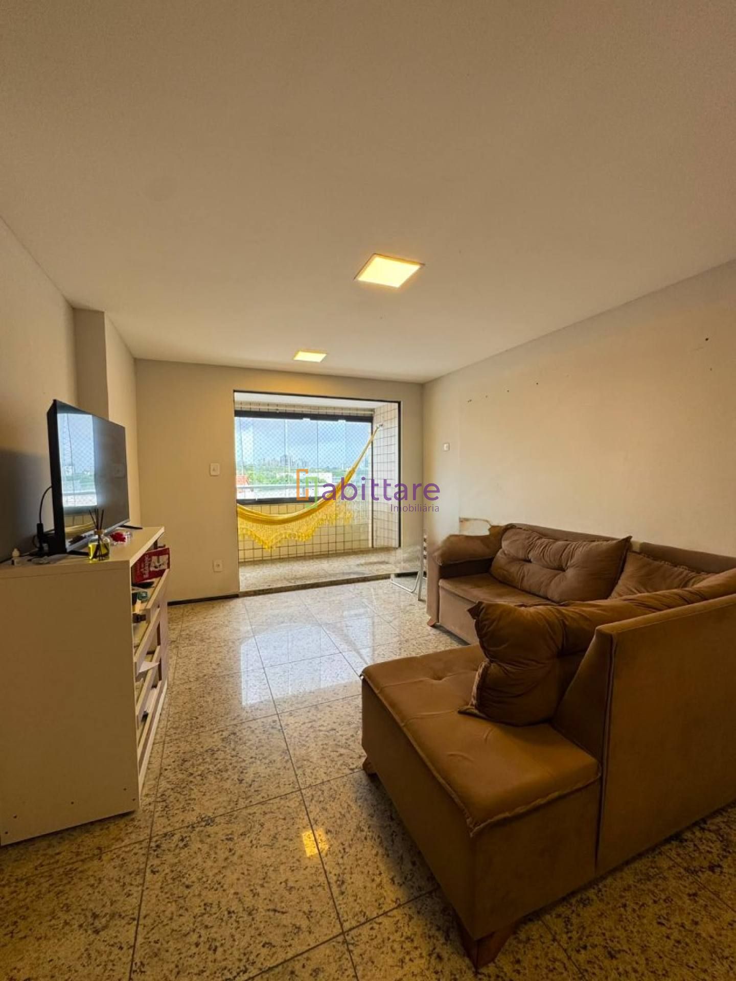 Edifício Pires de Saboia - Apartamento de 111m² com 3 suítes (1 suíte) na Ponta D'areia