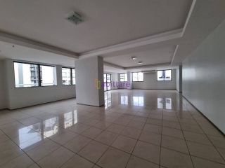 Apartamento de 128m² com 3 quartos (1 suíte) no El Greco - Jardim Renascença