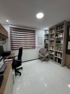 Amplo apartamento de 173m² com 3 suítes + escritório na Ponta D'areia