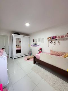 Amplo apartamento de 173m² com 3 suítes + escritório na Ponta D'areia