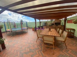 Apartamento de 130m² no Edifício Zurich com 3 quartos (1 suíte e 2 semi suítes)