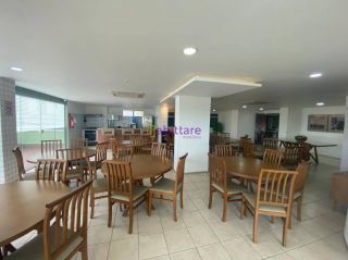 Apartamento de 130m² no Edifício Zurich com 3 quartos (1 suíte e 2 semi suítes)