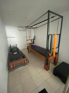 Apartamento de 130m² no Edifício Zurich com 3 quartos (1 suíte e 2 semi suítes)