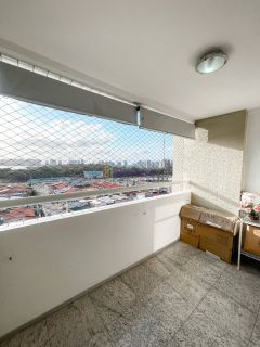 Apartamento de 130m² no Edifício Zurich com 3 quartos (1 suíte e 2 semi suítes)