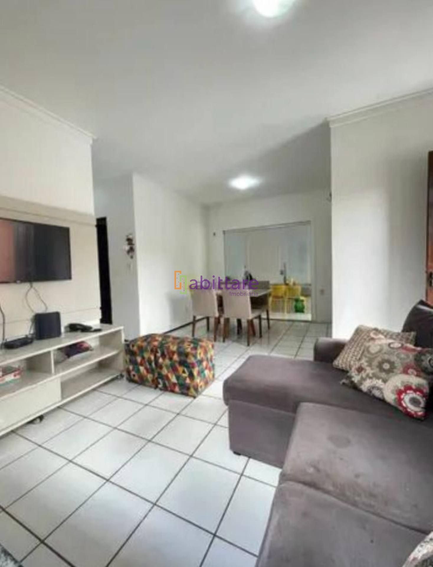 Casa com 3 quartos (2 suítes) no Condomínio Zeus - Turu