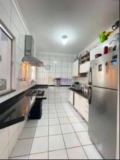 Casa com 3 quartos (2 suítes) no Condomínio Zeus - Turu